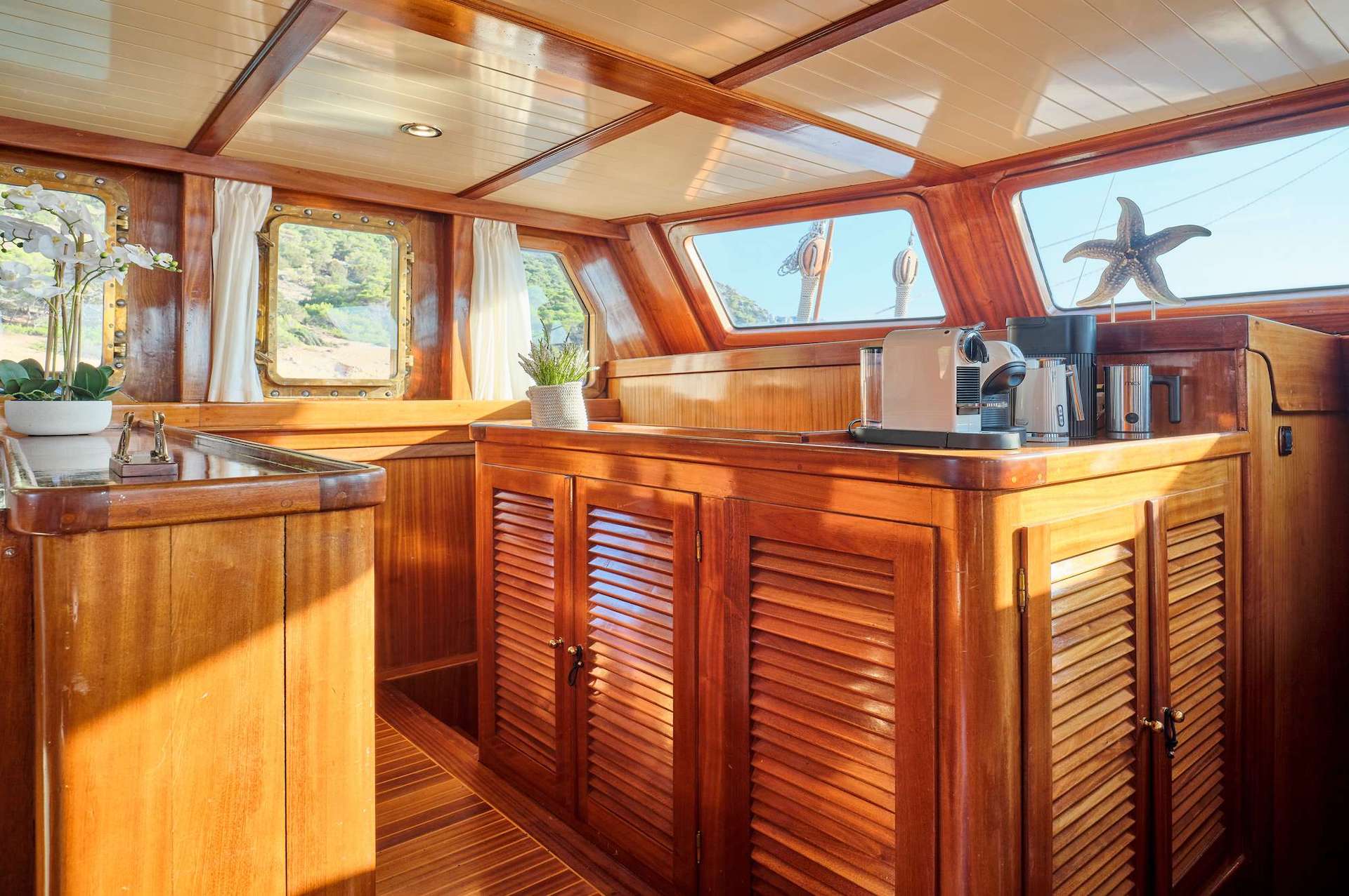 yacht charter galley Myra