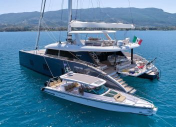 yacht charter Greece catamaran Genny