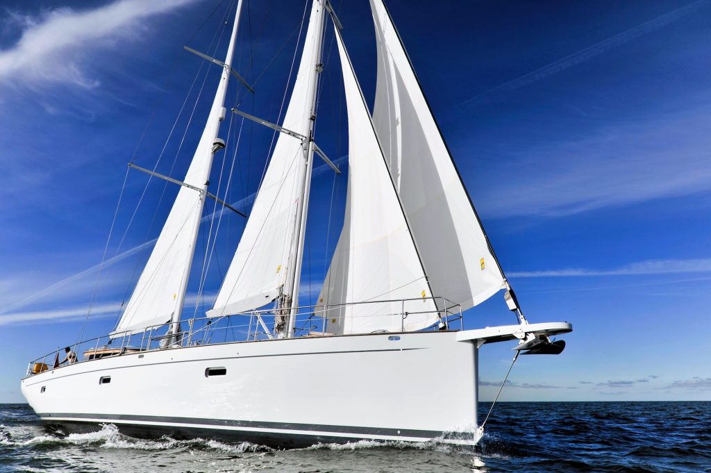 yacht charter Helene