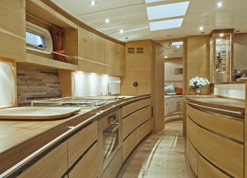 yacht charter Helene galley