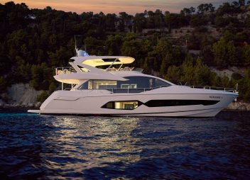 yacht charter motor yacht dusk Hideaway1