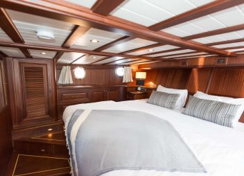 yacht charter Primadonna aft cabin