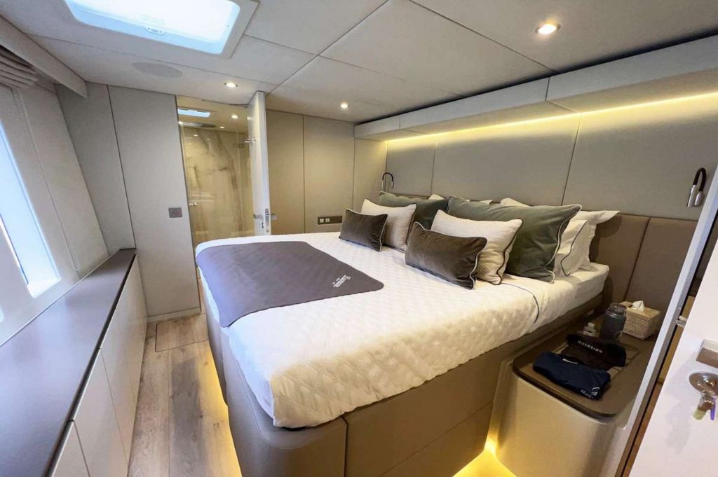 yacht charter Seaclusion double cabin