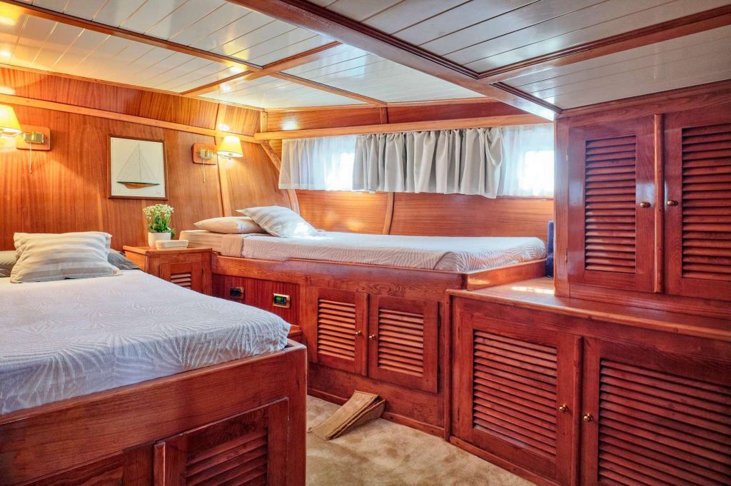 yacht charter twin cabin Myra