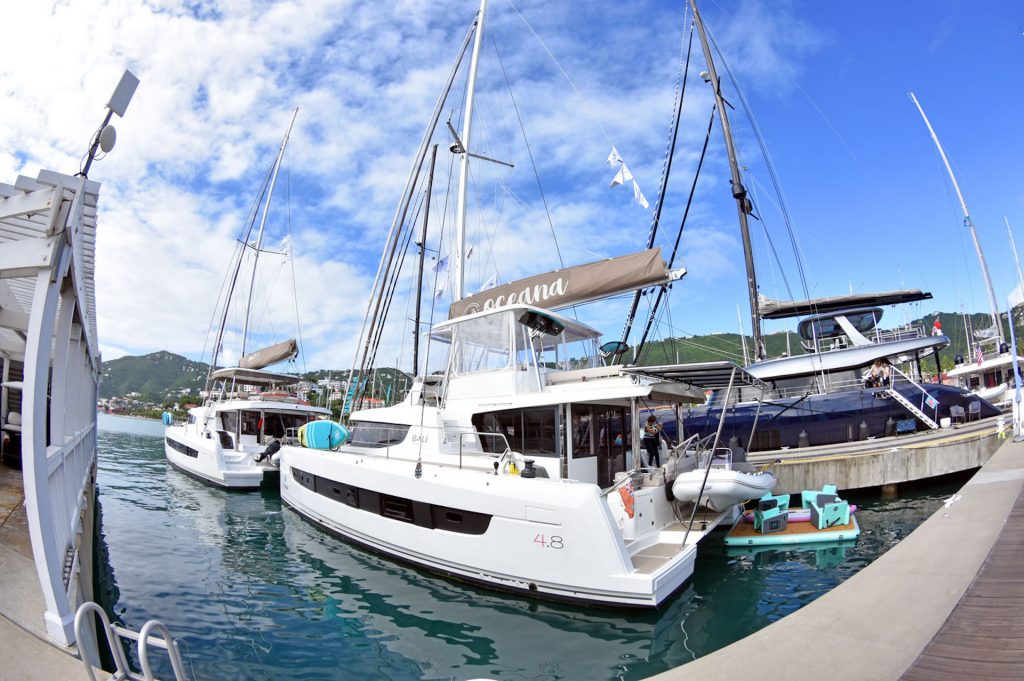 catamaran Oceana yacht charter