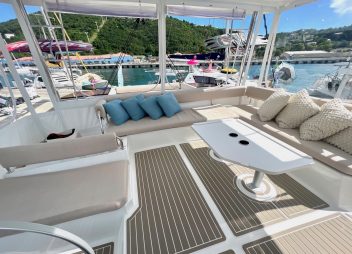 catamaran yacht charter fly bridge Oceana