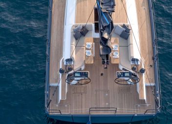 luxury yacht charter Izanami
