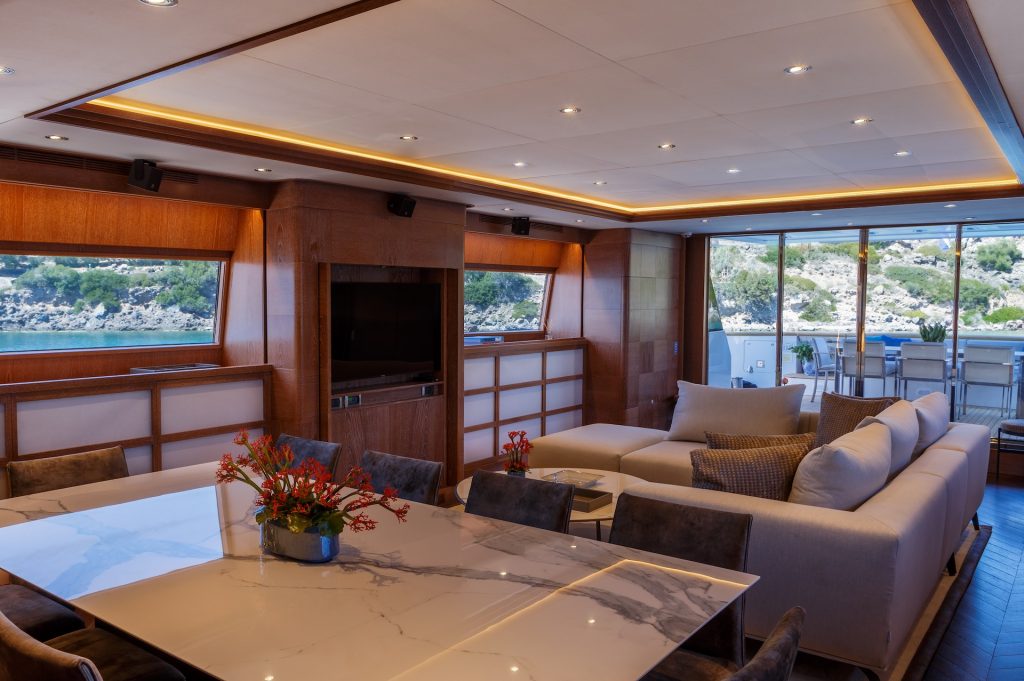 luxury yacht charter Shooting Star saloon