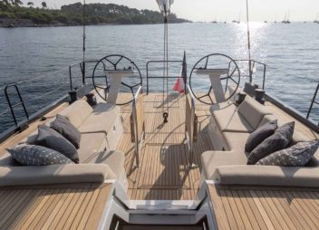 sailing yacht charter Izanami deck