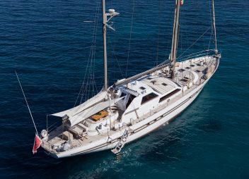 sailing yacht charter My Lotty