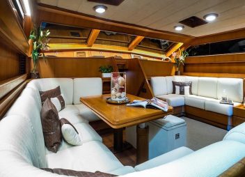 sailing yacht charter My Lotty saloon