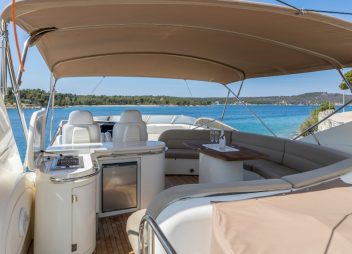 Skywater Sunseeker yacht charter flybridge