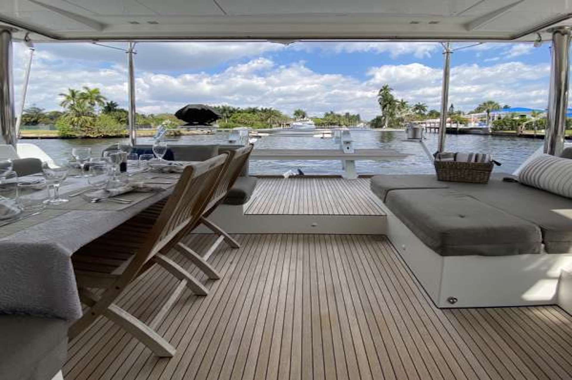 yacht charter aft deck Yolo ii