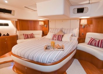 yacht charter Mustique master cabin