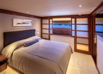 yacht charter Shooting Star cabin