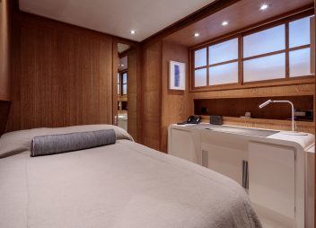 yacht charter Shooting Star double cabin
