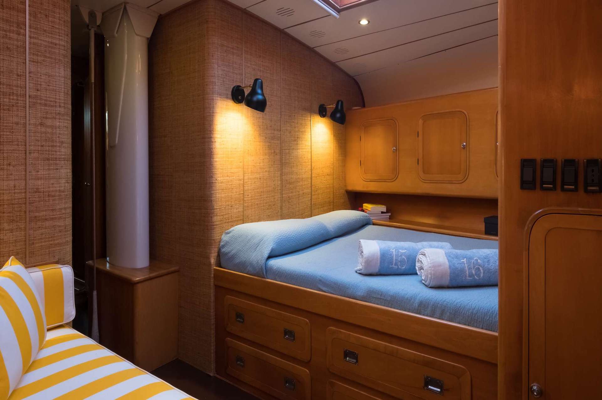 yacht charter Tess master cabin