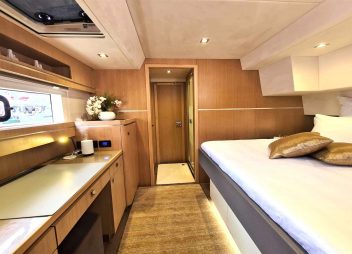 yacht charter Allure cabin