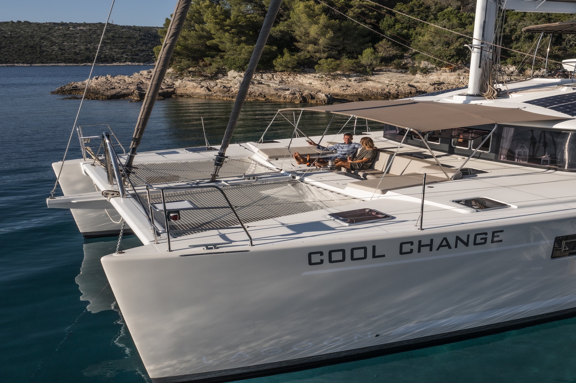yacht charter Cool Change relax