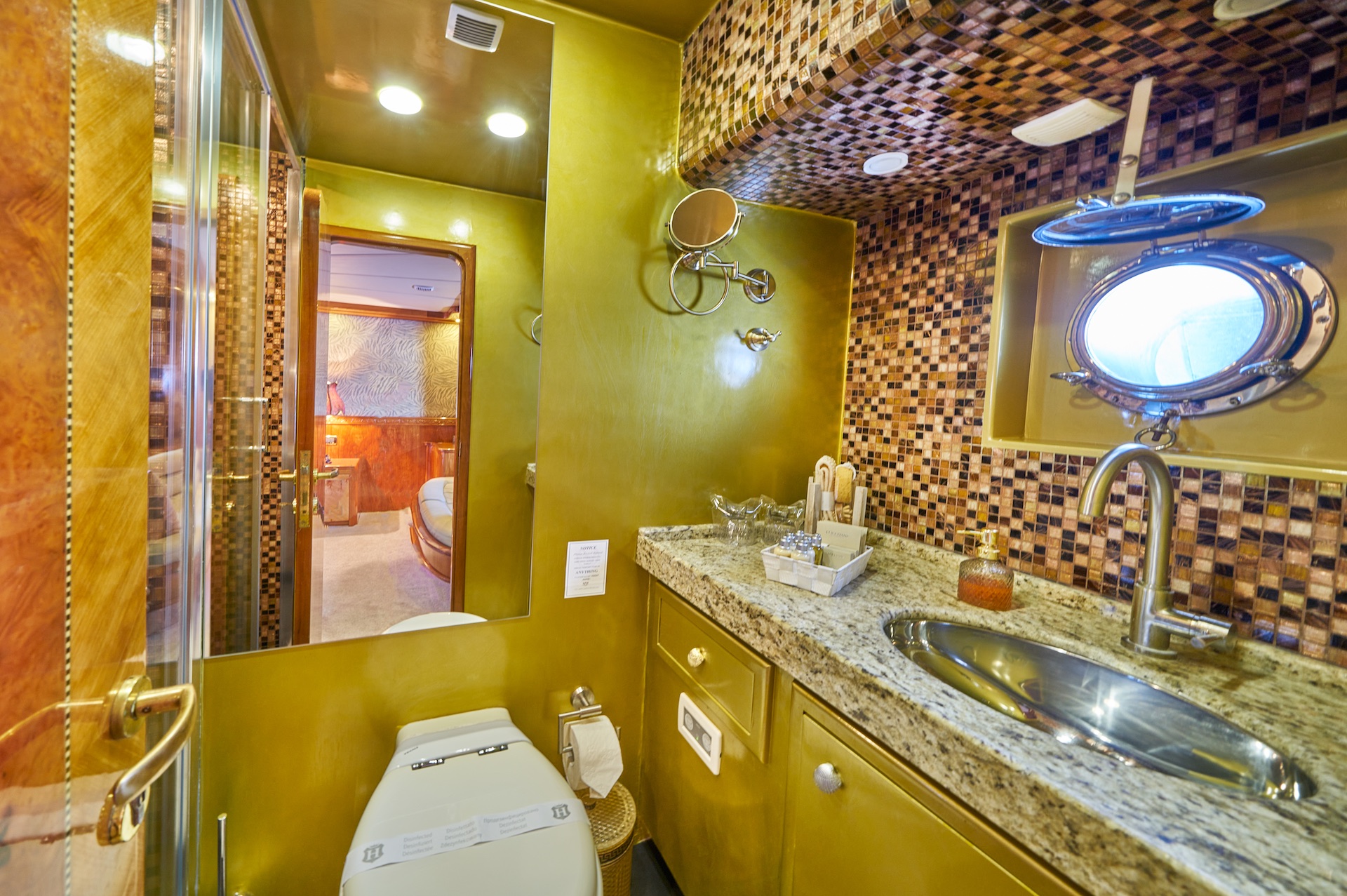 yacht charter Lotus master bathroom