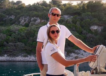 Catamaran MALA crew