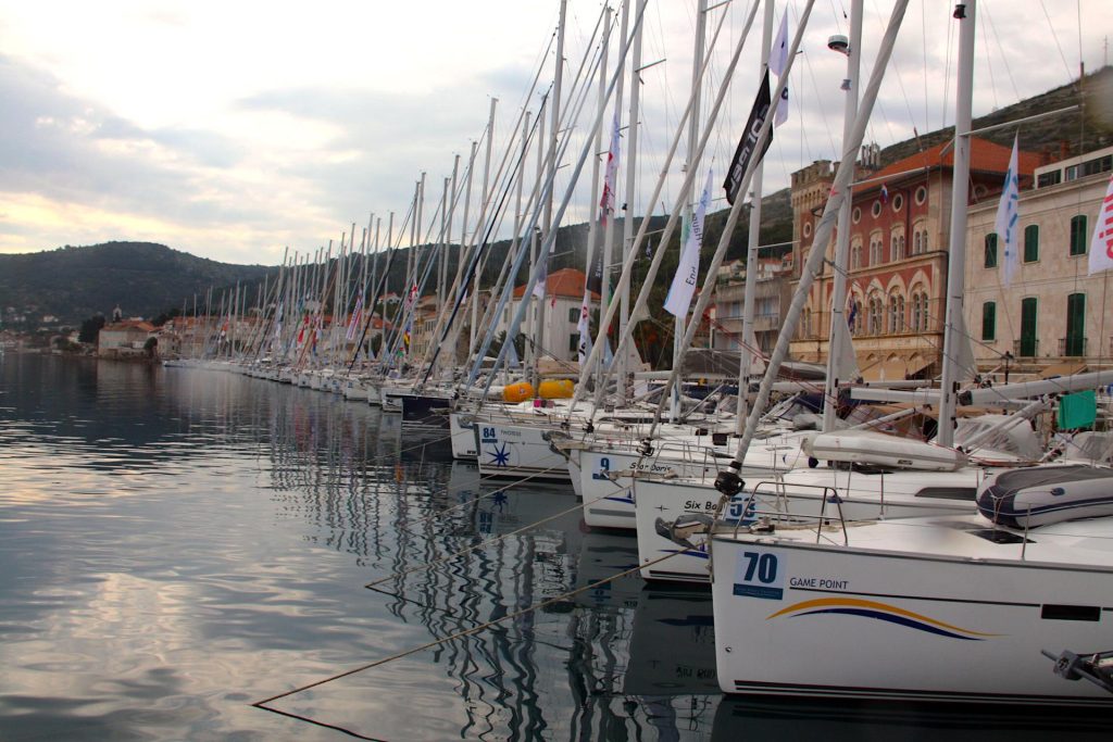 regattas crew on ground - High Point Yachting