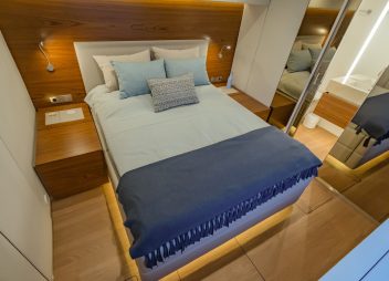 yacht charter Fantastic Too double cabin