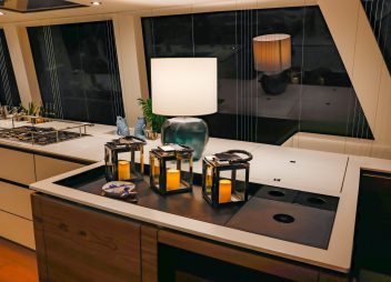 yacht charter Fantastic Too galley