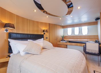 luxury Croatia charter Jolidor master