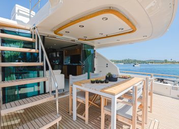 yacht charter JoliDor Aft deck