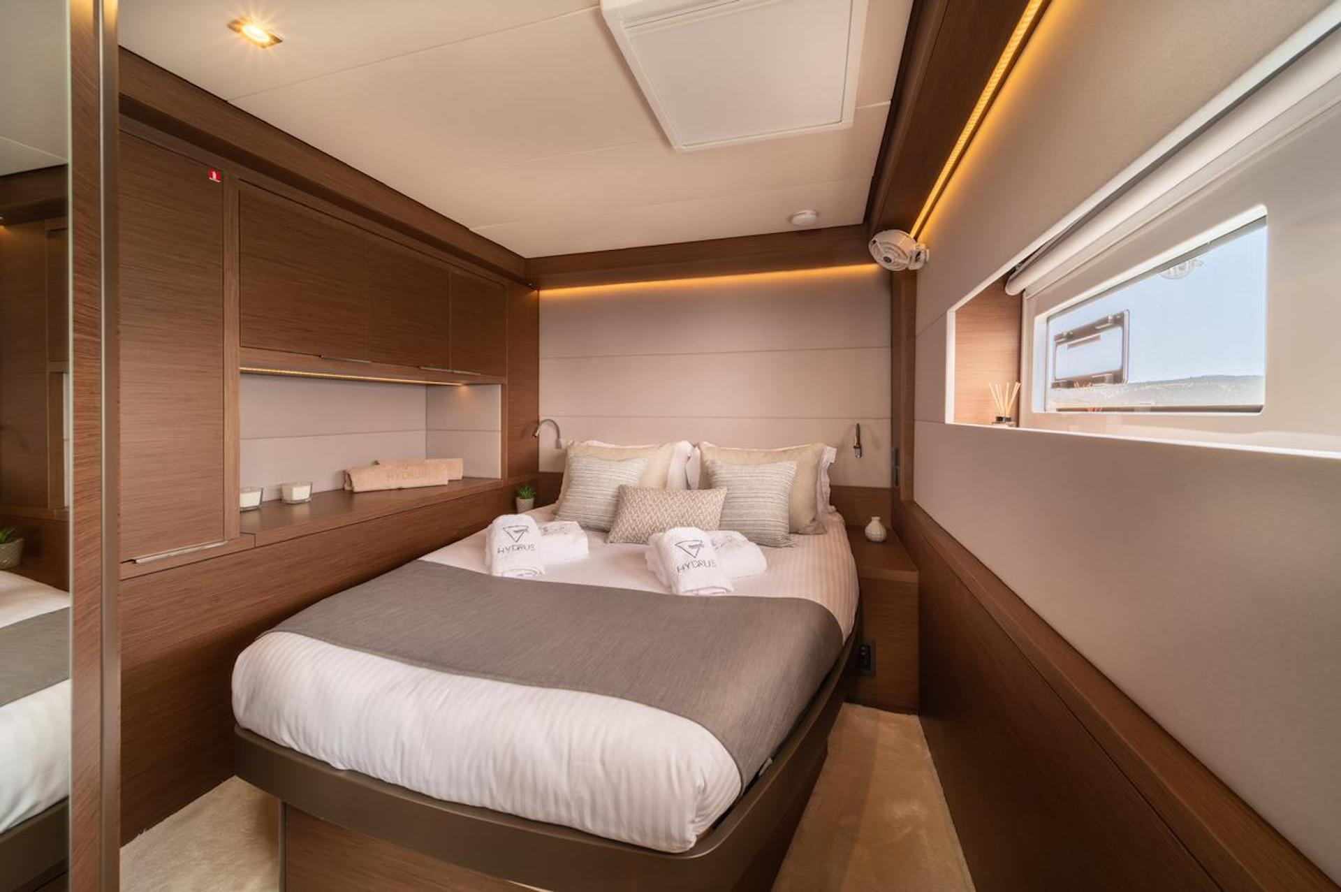 catamaran charter Hydrus double cabin