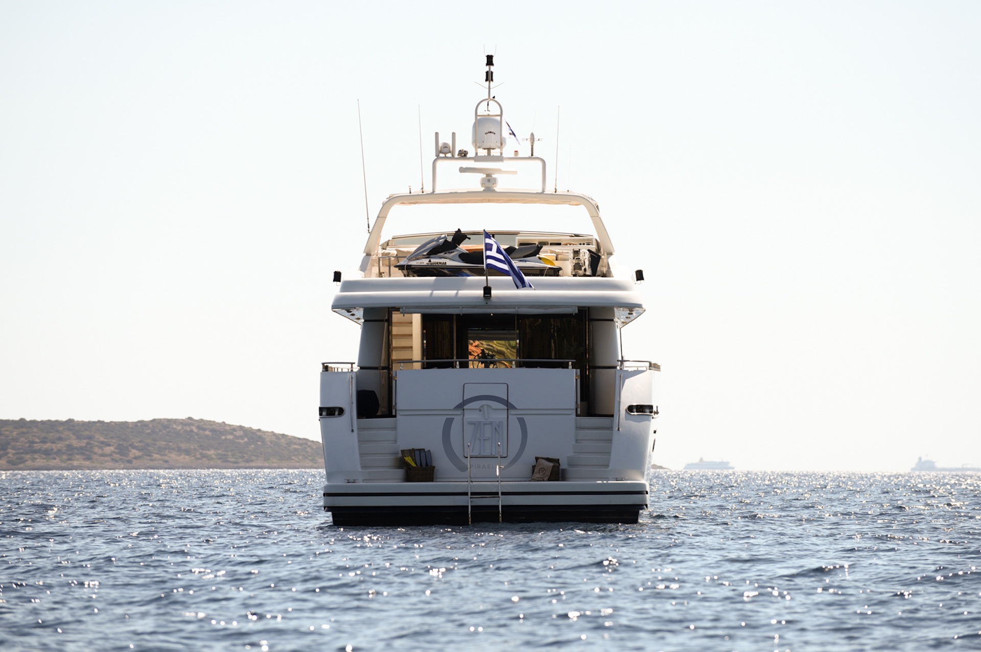 luxury yacht charter Zen