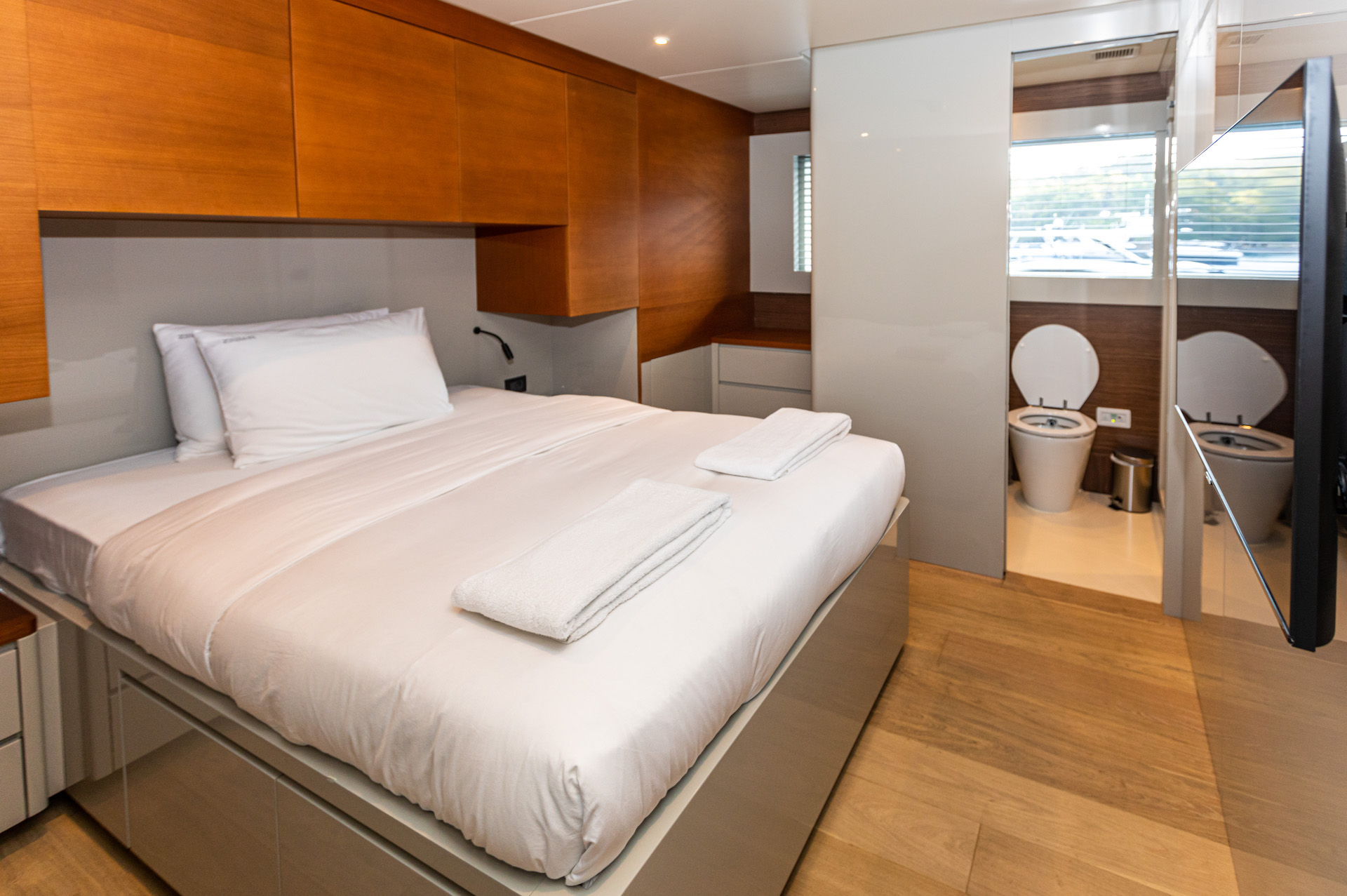 Turkey yacht charter Zeemar double cabin