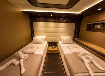 yacht charter Le Pietre twin cabin