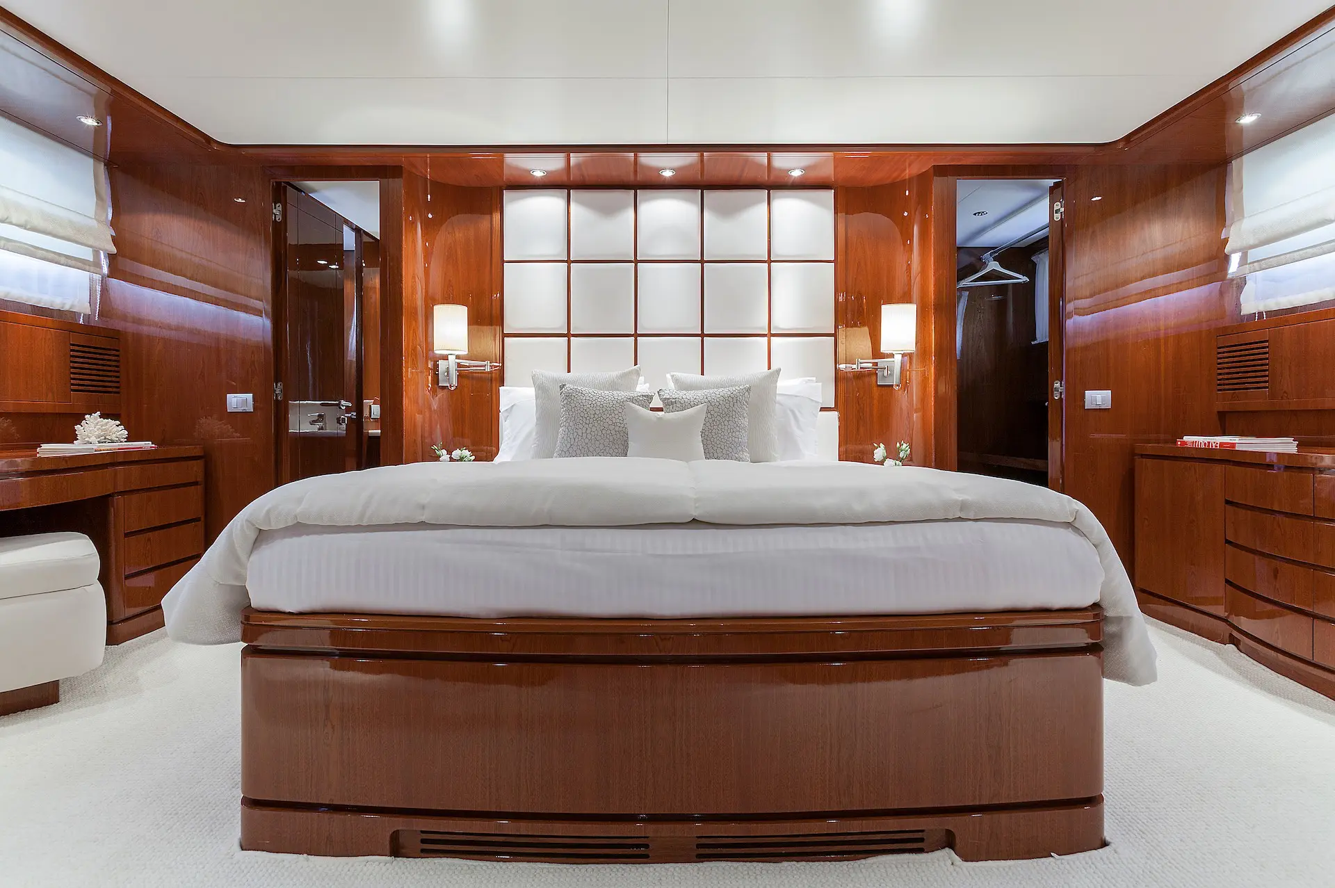 yacht charter Zen Master cabin