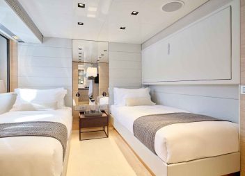 yacht charter Mamma Mia twin cabin