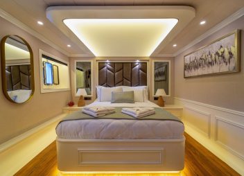 yacht charter Queen of Makri gulet cabin