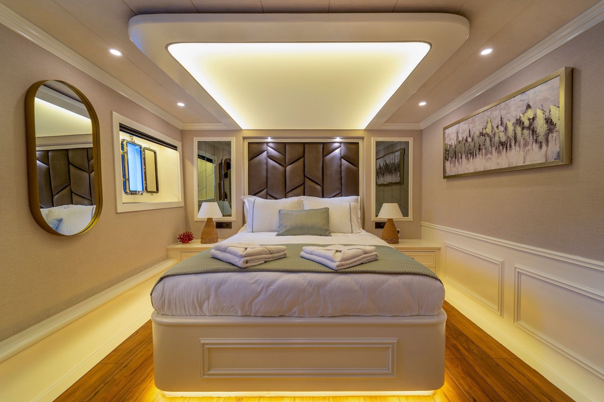 yacht charter Queen of Makri gulet cabin