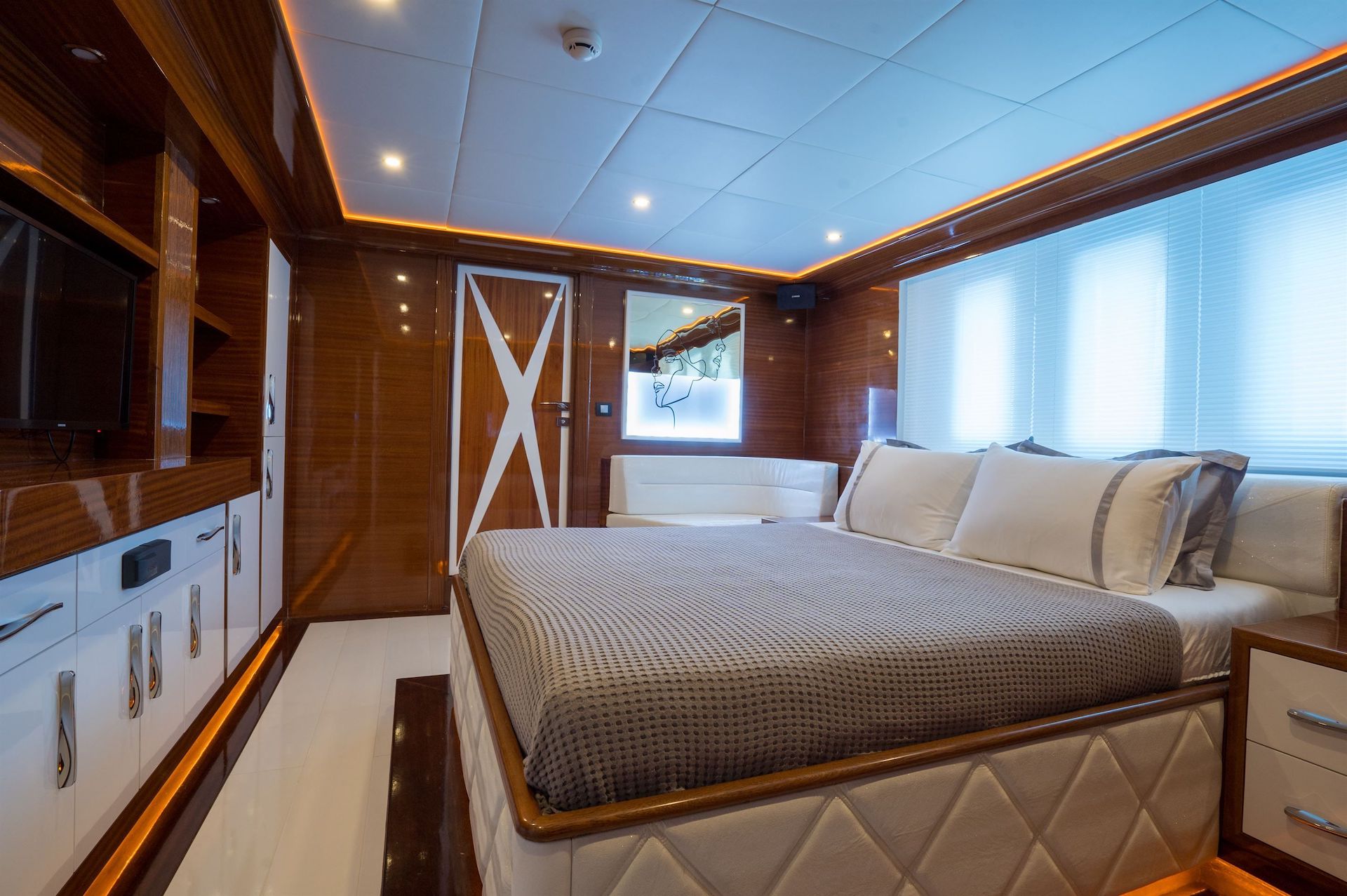 yacht charter Son of Wind cabin