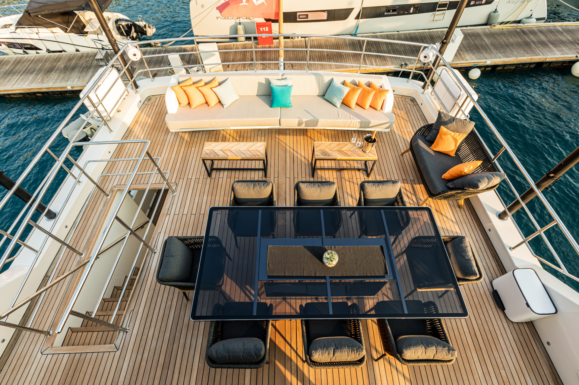 yacht charter Zeemar fly bridge