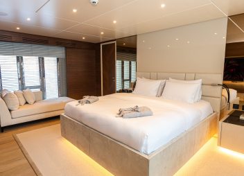 yacht charter Zeemar luxury cabin