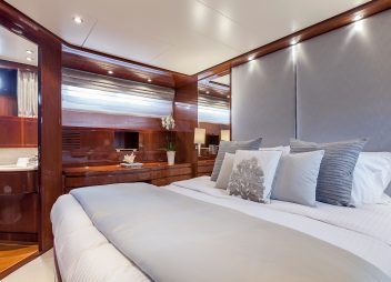 yacht charter Zen double cabin