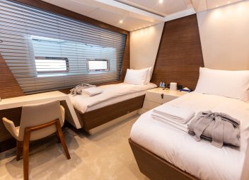 Zeemar charter twin cabin