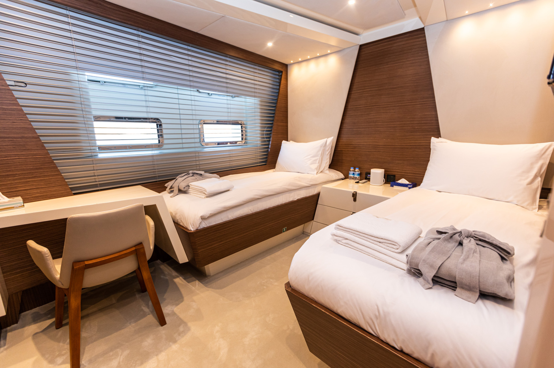 Zeemar charter twin cabin