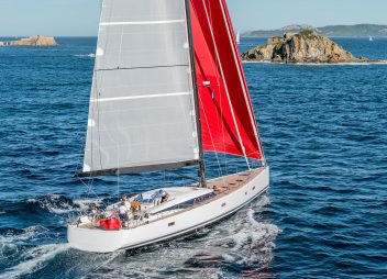 Croatian yacht charter Aenea