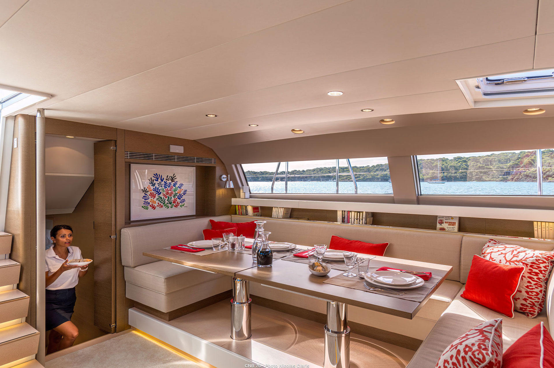 yacht charter Aenea saloon