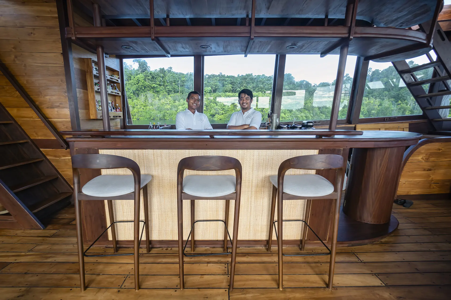 crewed yacht charter Majik bar area