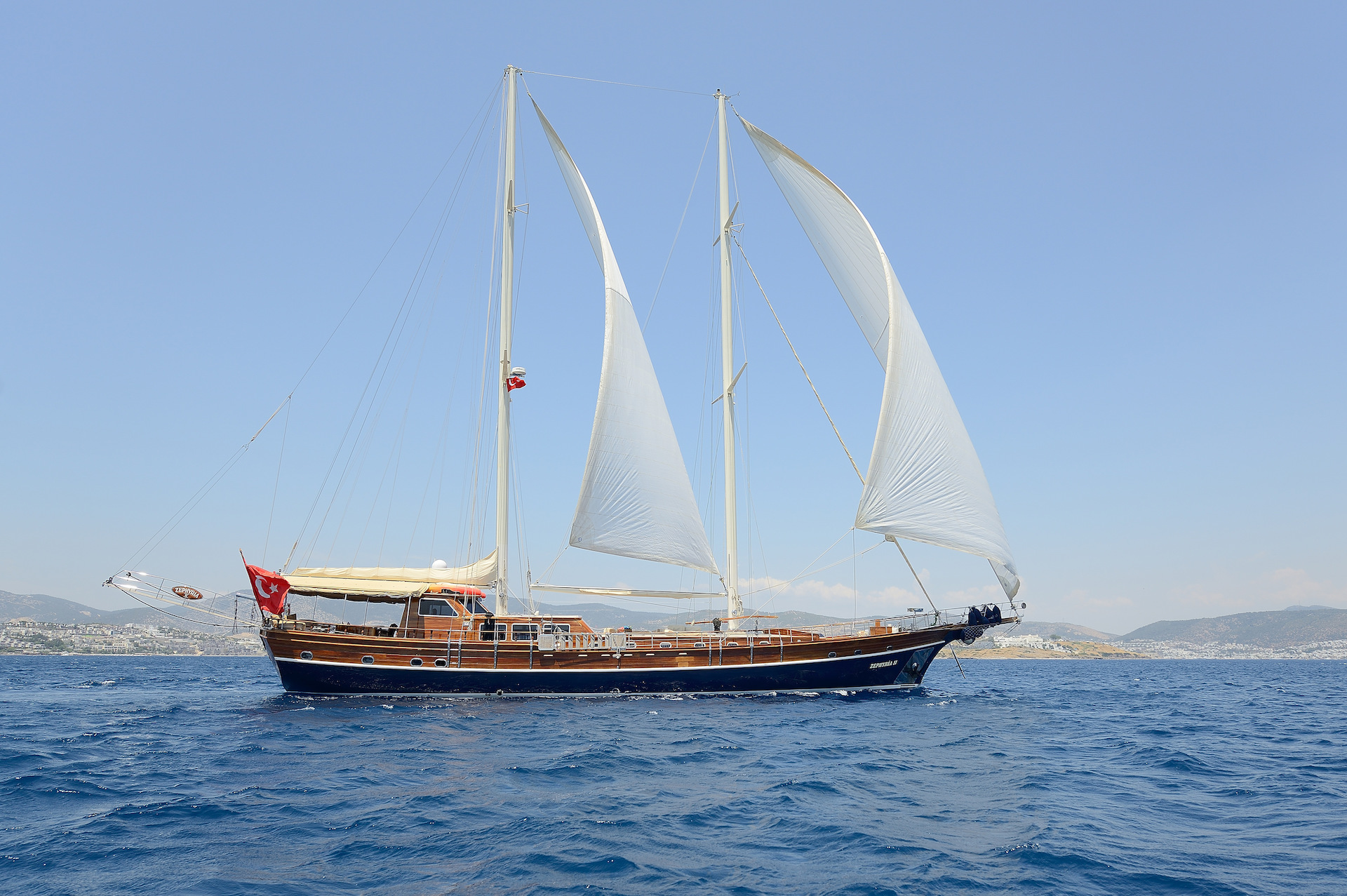 gulet yacht charter Zephyria II sailing