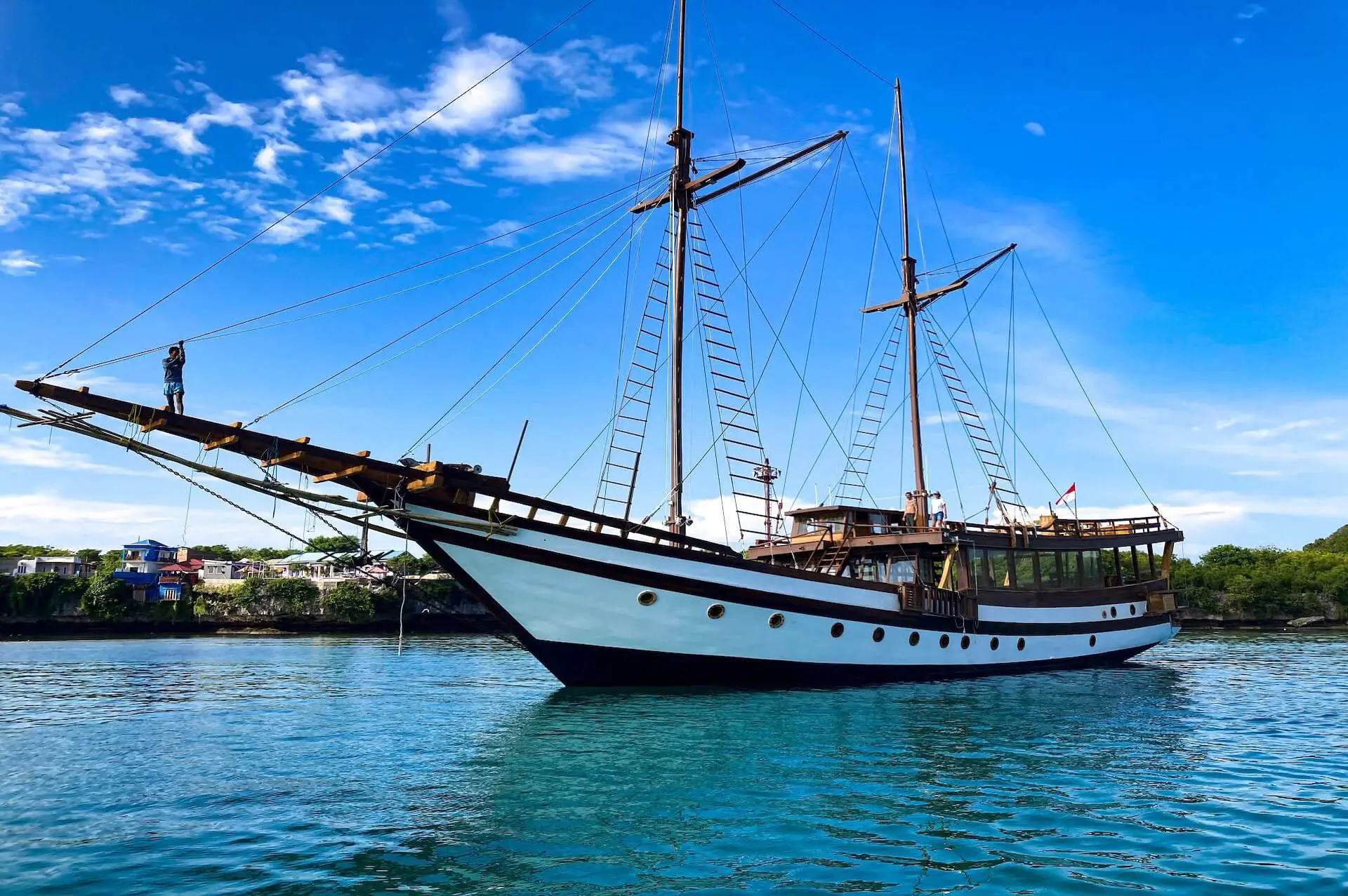 Indonesia yacht charter Majik