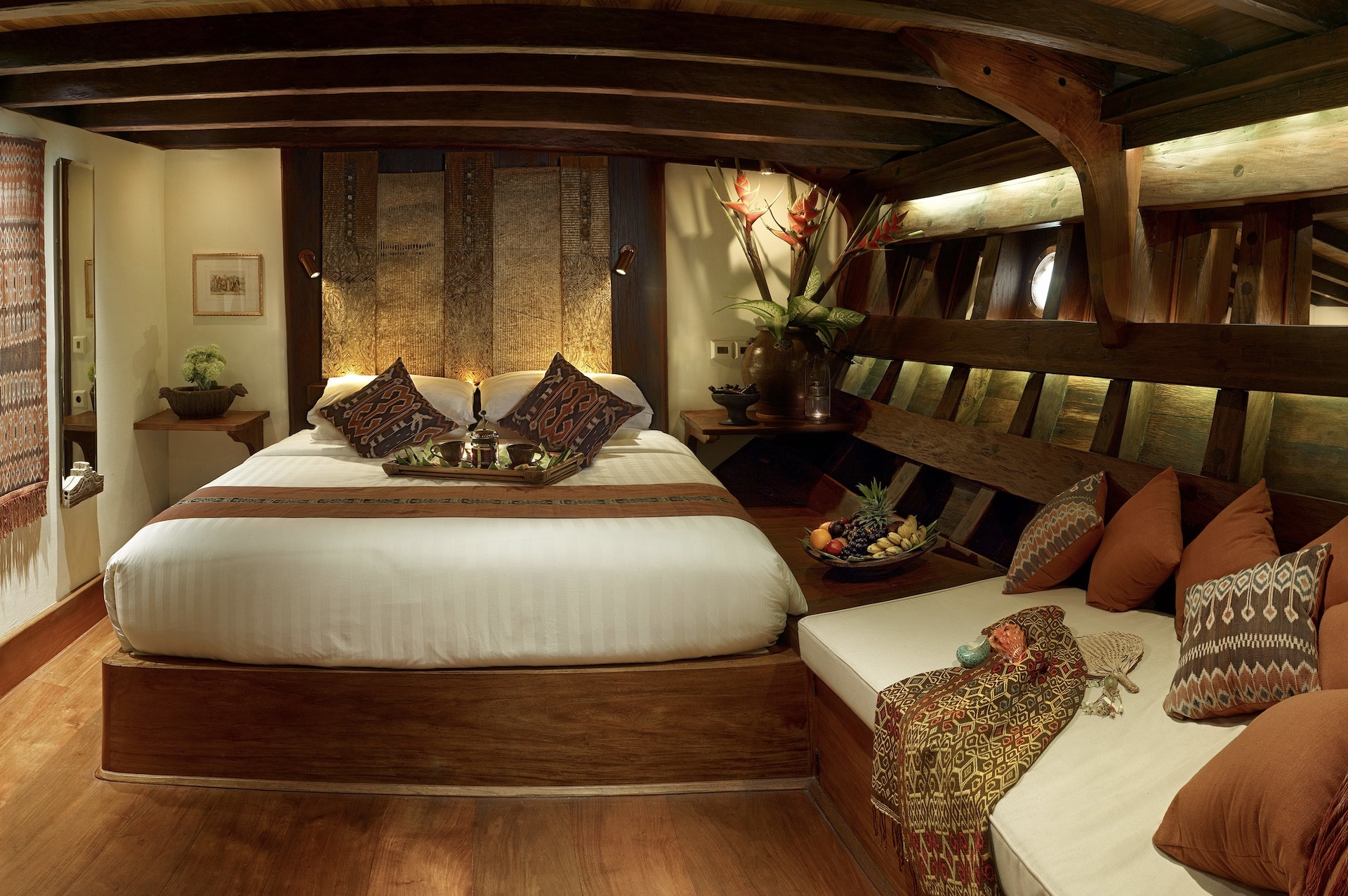 Indonesia yacht charter Si Datu Bua cabin